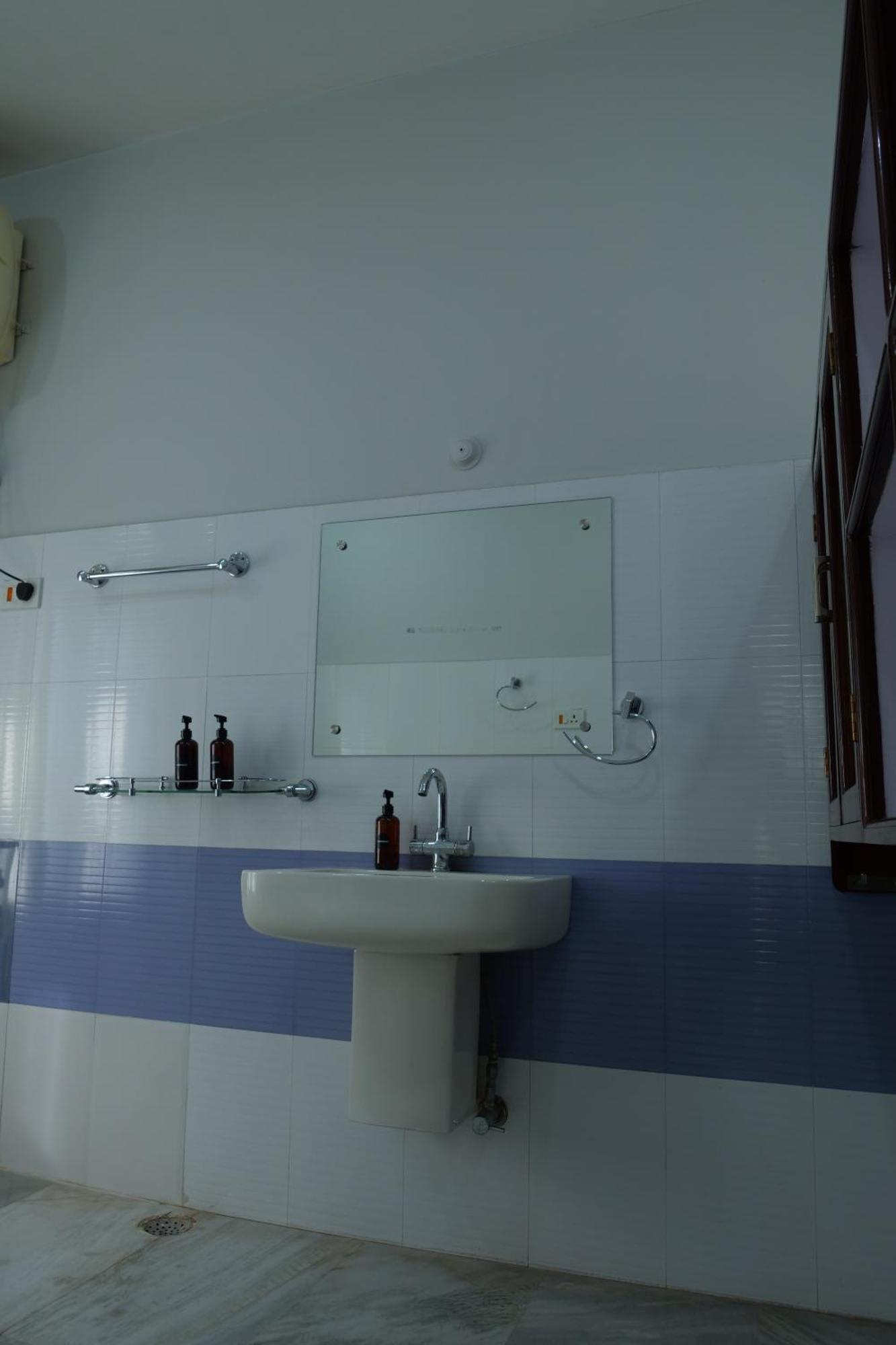 Joy'S Bnb Imphal Exterior photo